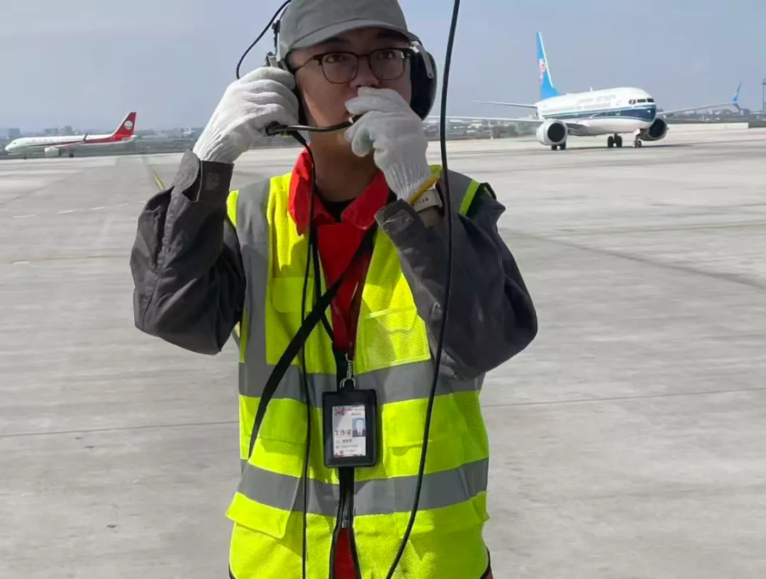 榜样力量|新海航旗下海航技术新疆维修基地侯新宇： 拾金不昧显担当，诚信美德传清风​