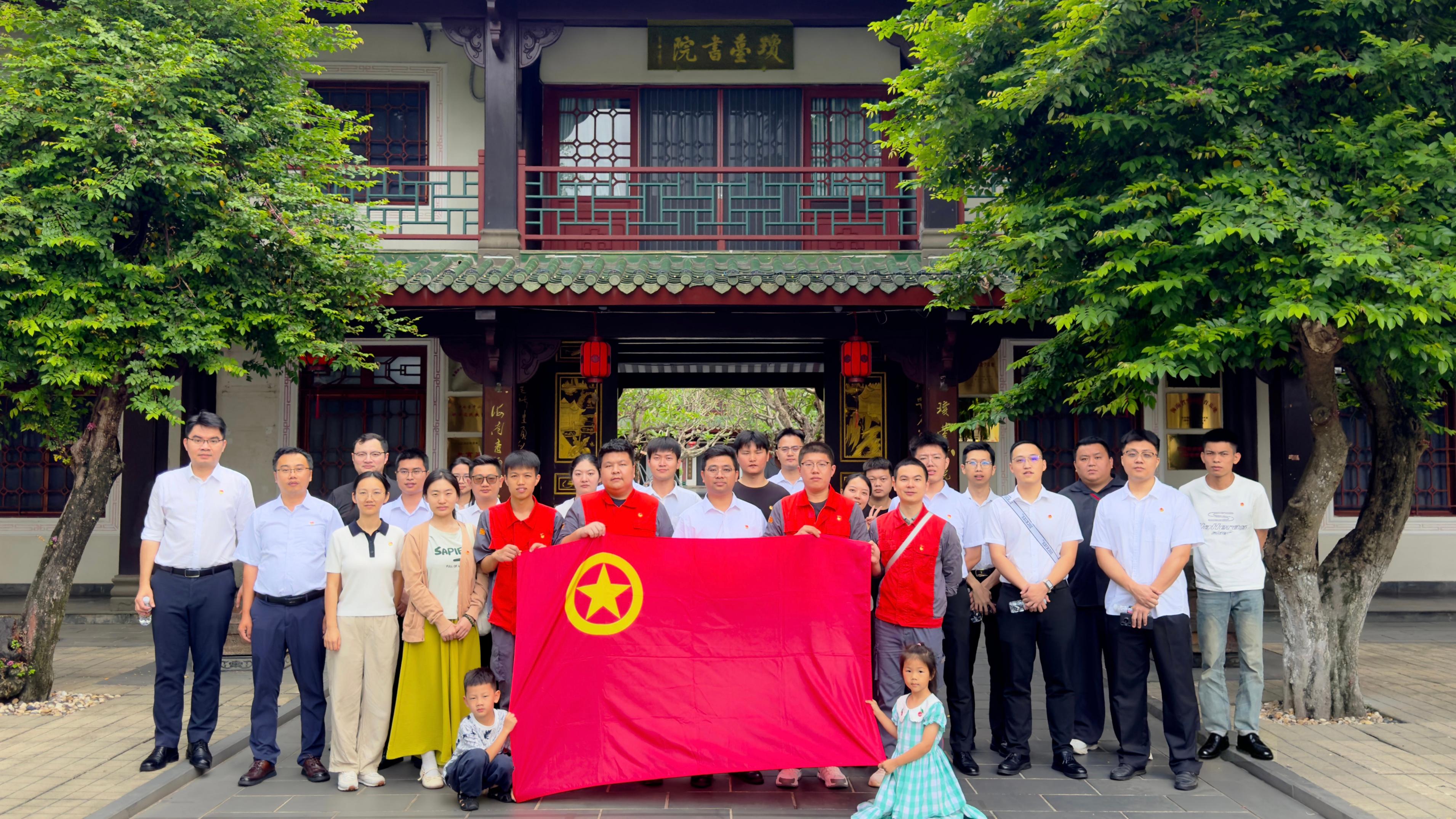 赓续五四薪火 凝聚青春力量|新海航海航技术团委开展“五四青年节”系列主题活动